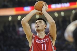 本-戈登:初见姚明只觉他太高大了 以为他体内有外星人在控制