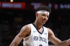 涉嫌诈骗!7号秀费尔斯15中3&三分6中0仅拿7分3板3助 5失误4犯