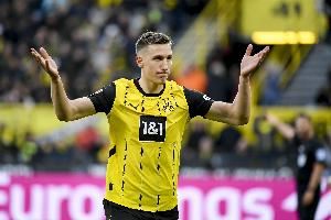 德媒：多特想留住施洛特贝克，但也有了和他续约失败的思想准备